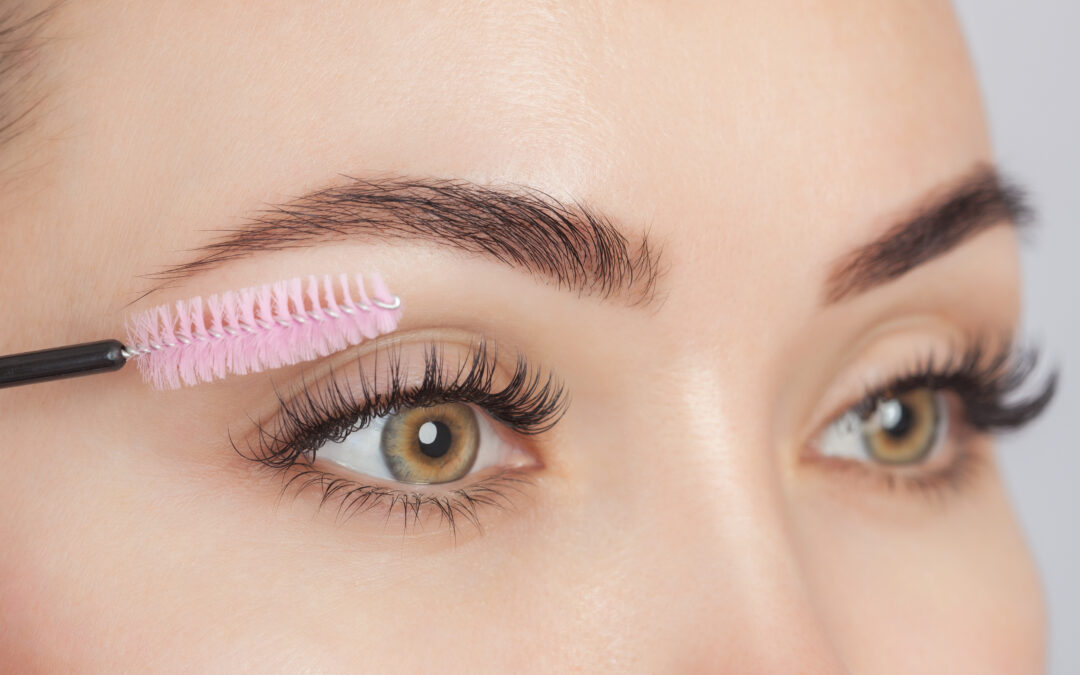 It’s Holiday Lash time!